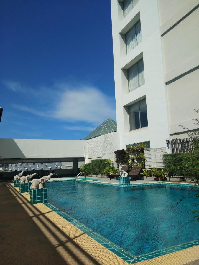 The City Hotel Sriracha By Bbh Japan Si Racha Exterior photo
